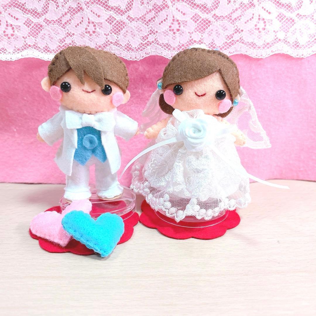 フェルトリース・フェルト飾り・フェルトフレーム飾り・ハンドメイド