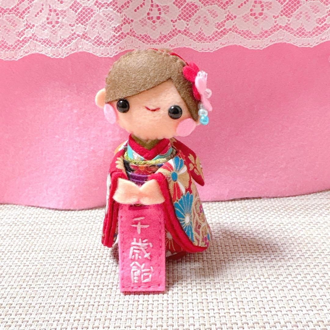 フェルトリース・フェルト飾り・フェルトフレーム飾り・ハンドメイド