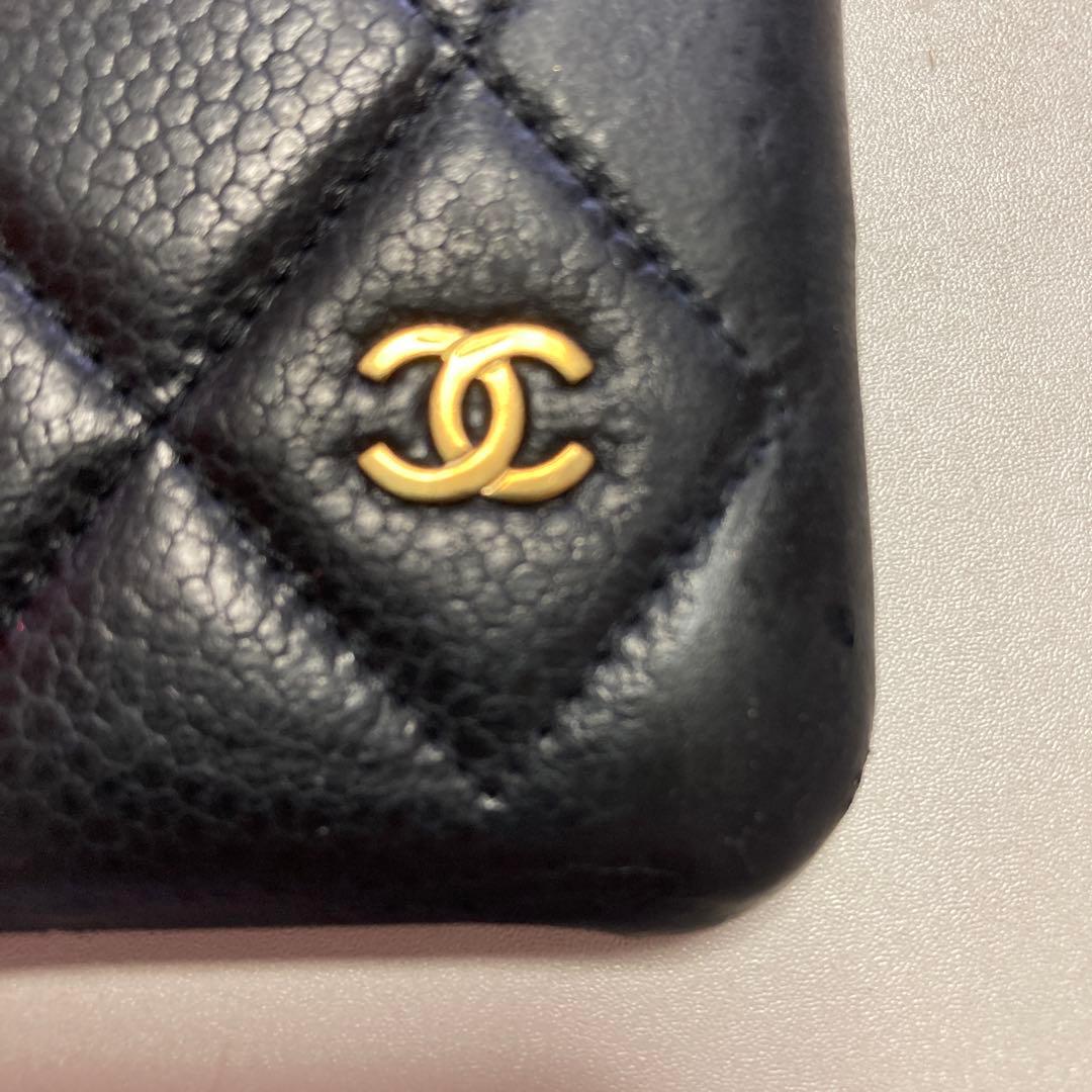 シャネル　マトラッセ キャビアスキン ココマーク iPhone 11Proケース