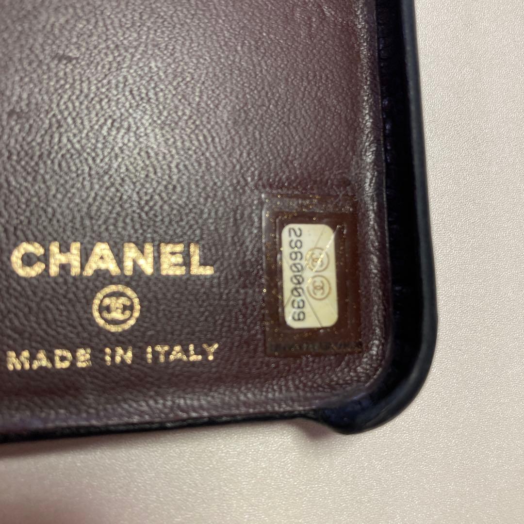 シャネル　マトラッセ キャビアスキン ココマーク iPhone 11Proケース