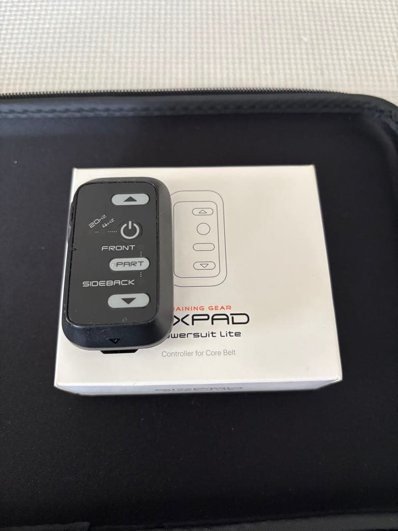 いが ほぼ未使用 SIXPAD コアベルト（S）コントローラー・充電器付き