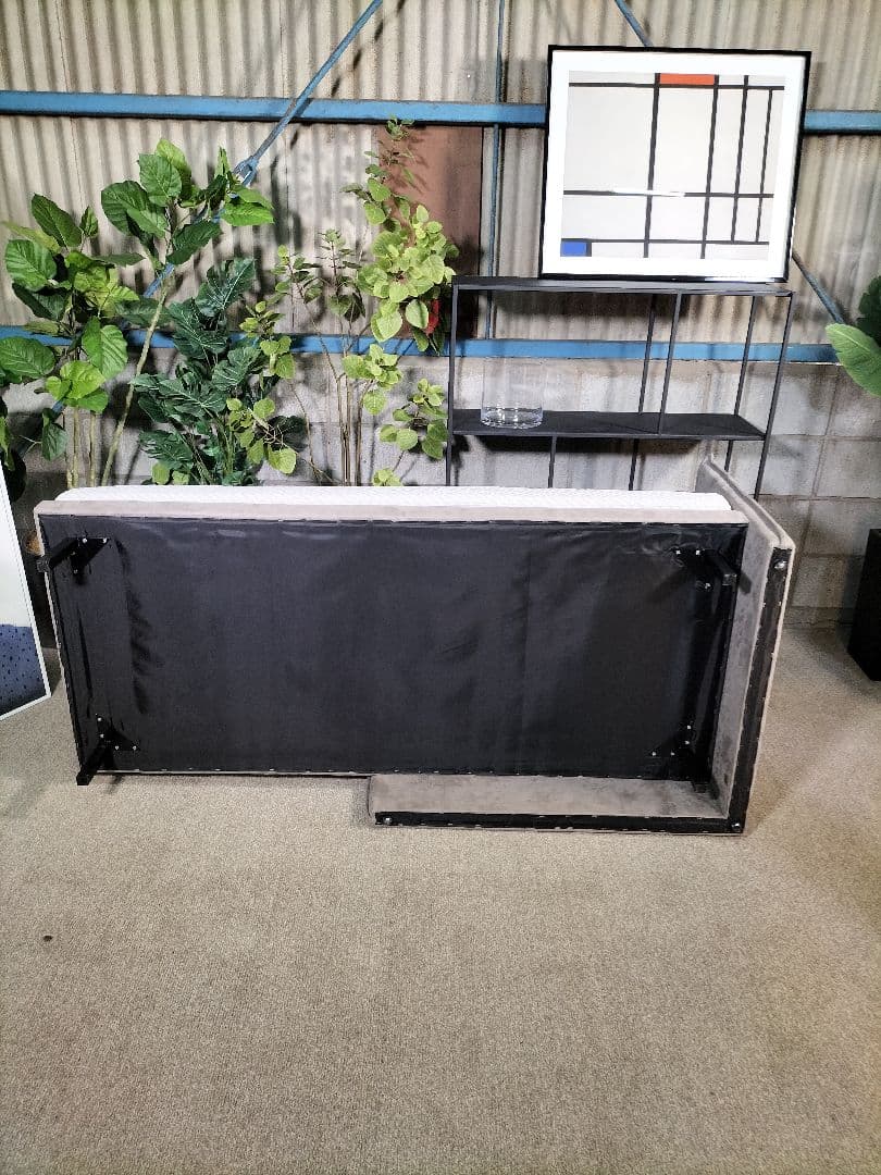 ト*ラ様 肩肘ソファ クッション付き カウチ 幅165cm モデルルーム展示品