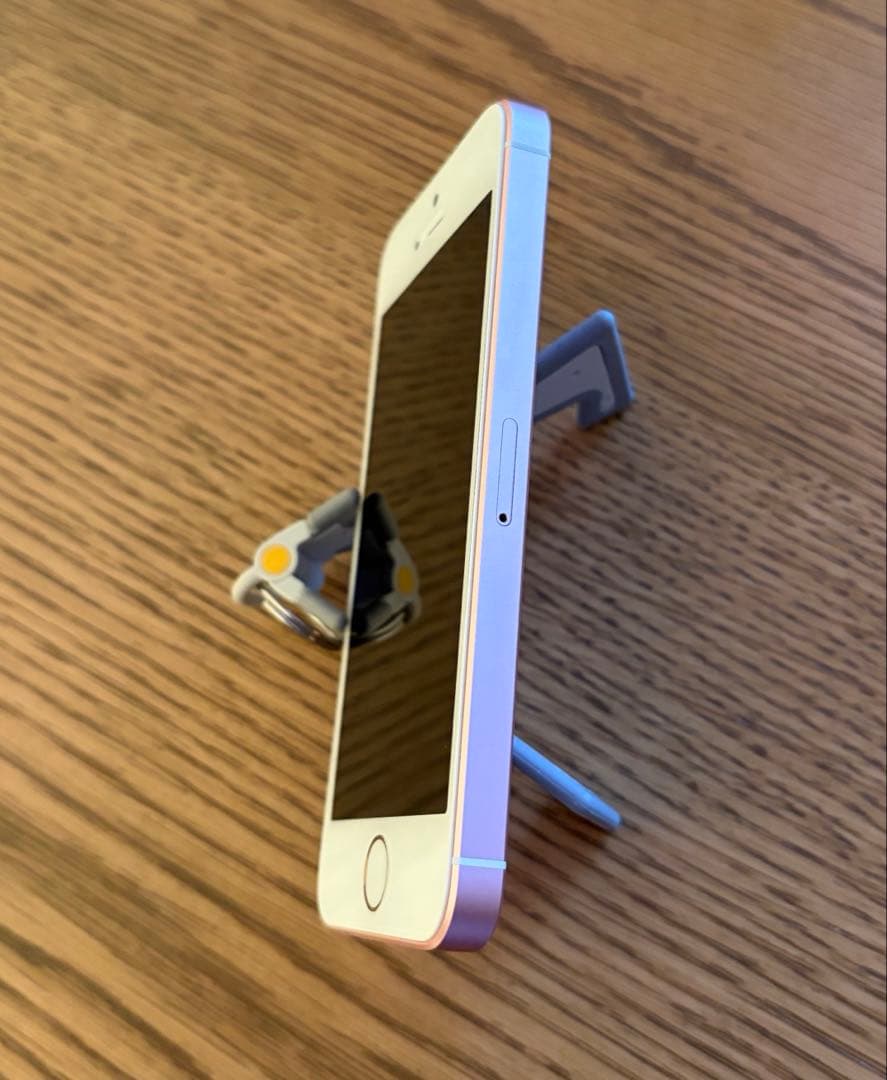 ヒ*ナ様 【美品】iPhoneSE ローズゴールド 32gb バッテリー92%