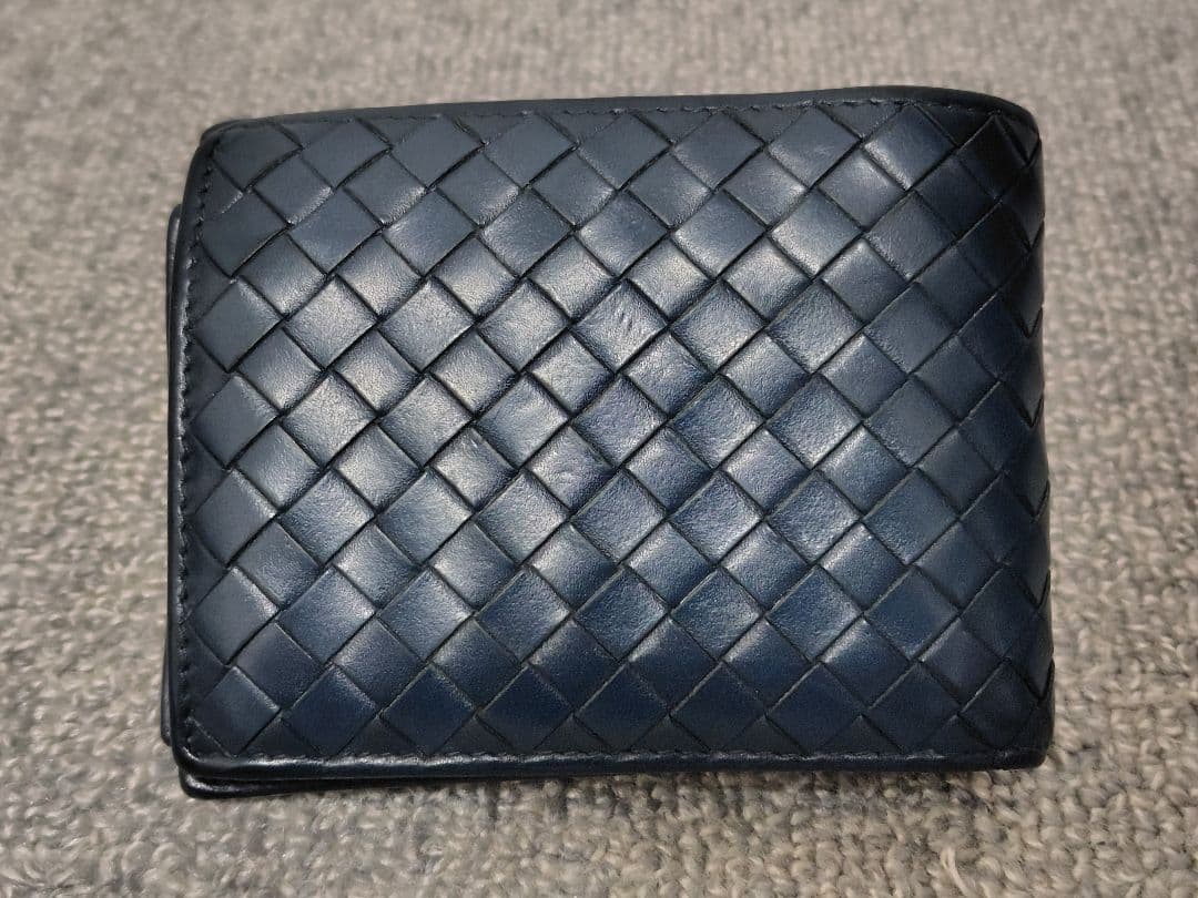 BOTTEGA VENETA 二つ折り財布 ネイビー イントレチャート 箱、袋