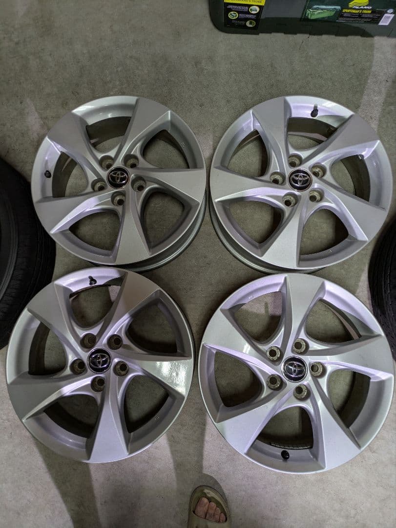 CH-R 17インチ純正ホイール　4本