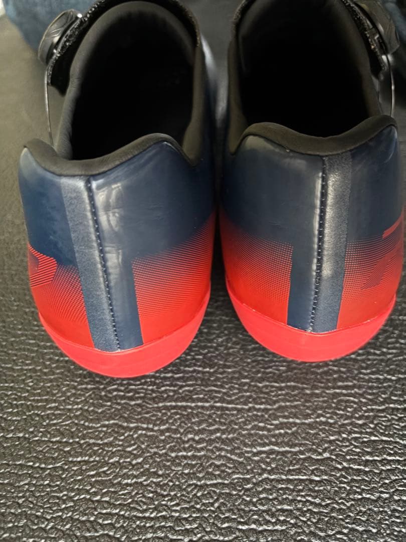 シマノ　RC7（SH-RC702）ブラック SPD-SL ロードシューズ