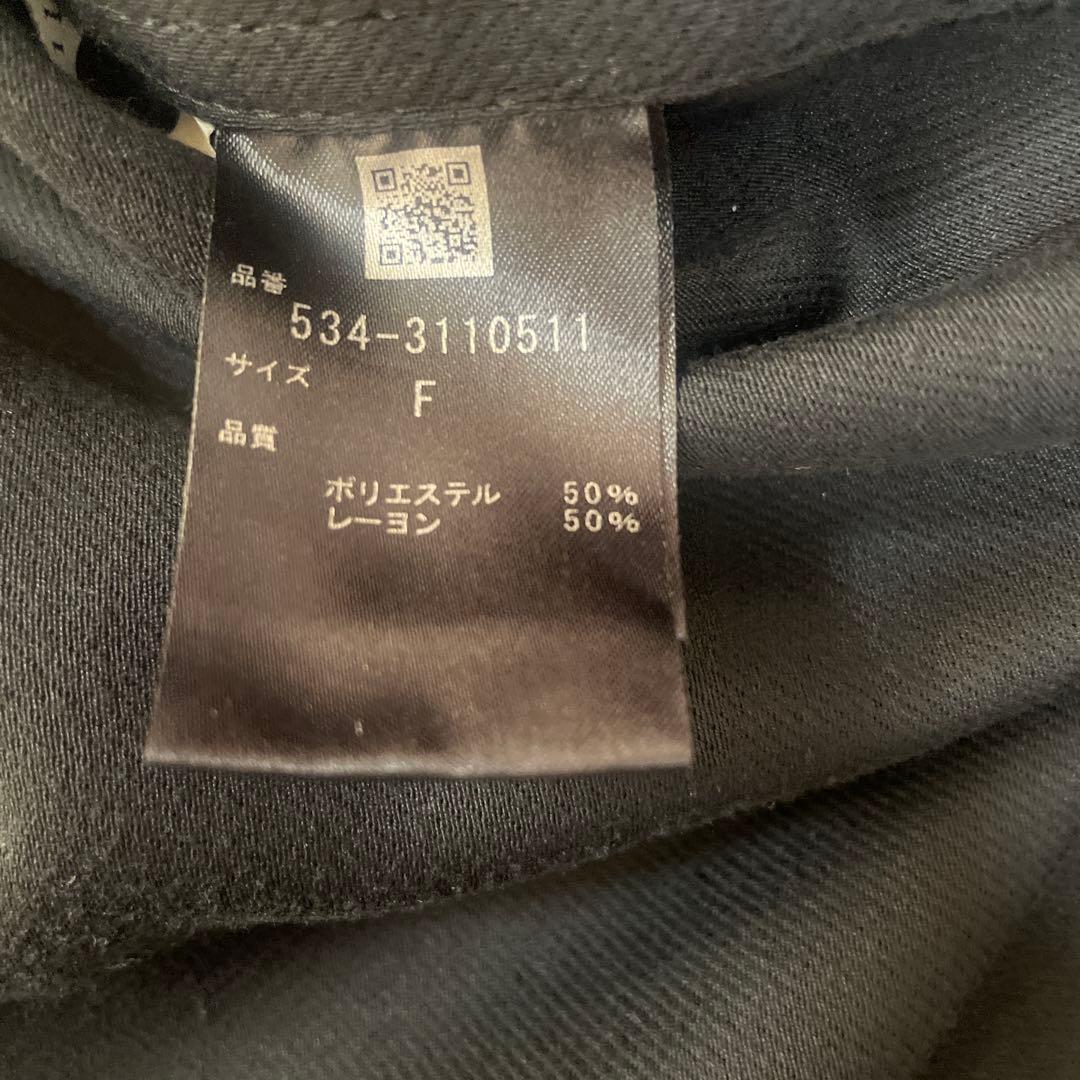 LE PHIL ブラックノースリーブベスト・ジレ