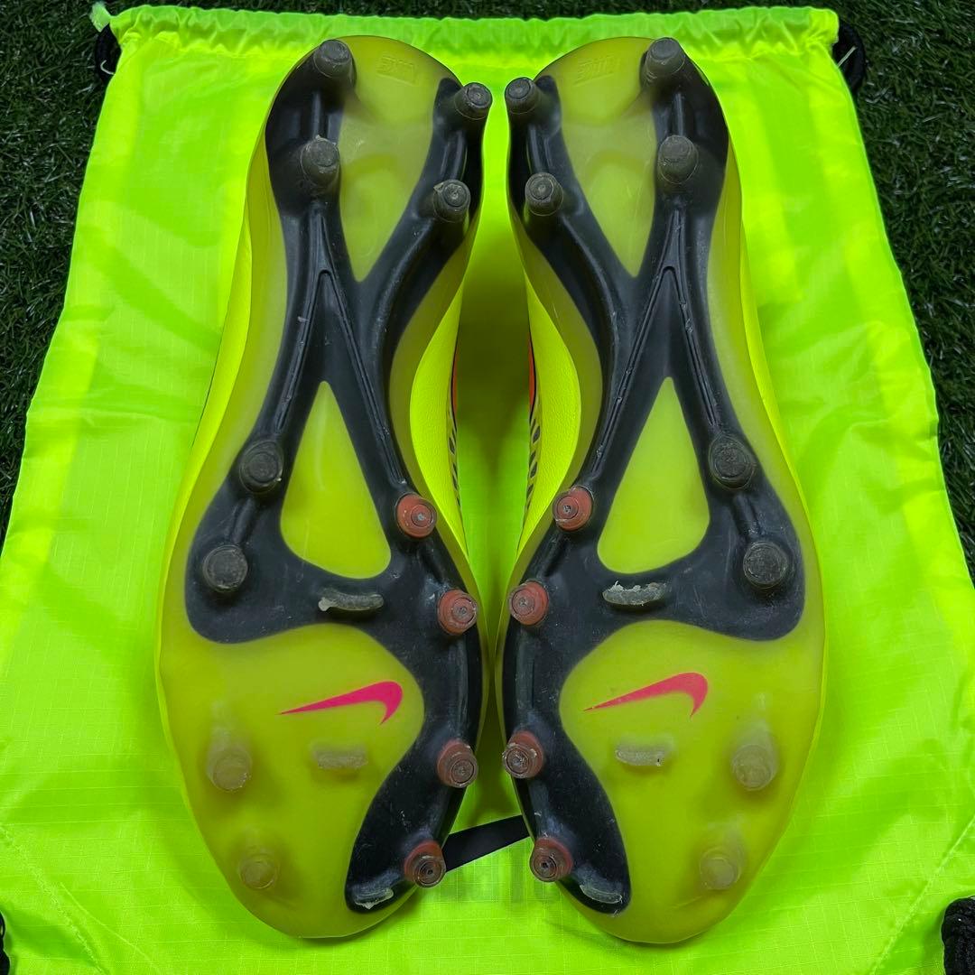 シューズ NIKE Magista Opus FG 27cm