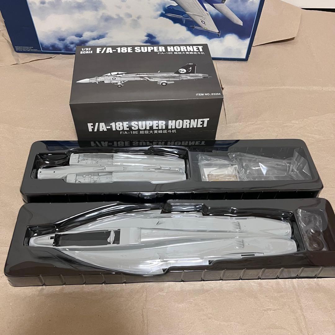 【未組立】Hasegawa 1/32スケール F/A-18E スーパーホーネット