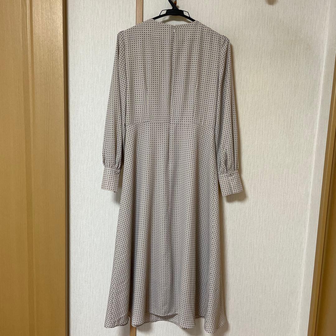 s*i様 アンタイトル　ジオメ柄フレアワンピース＆カーディガンです