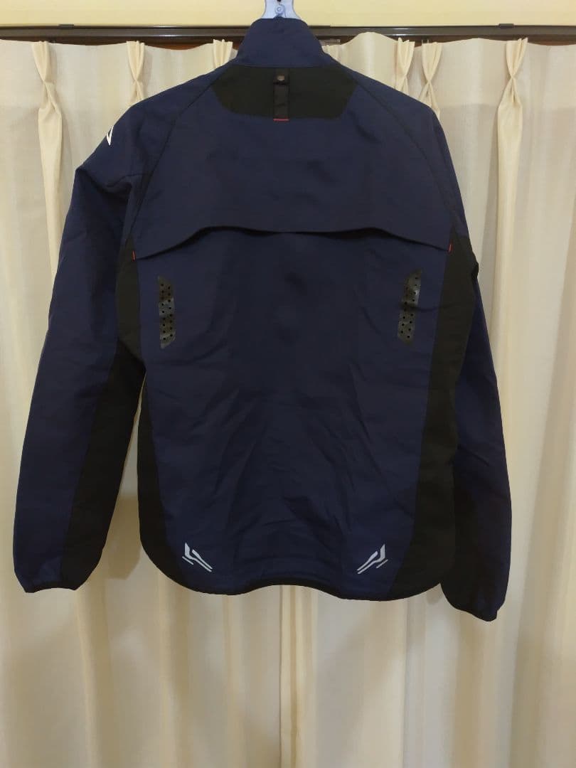 クシタニ　ウインドブレーカー　L