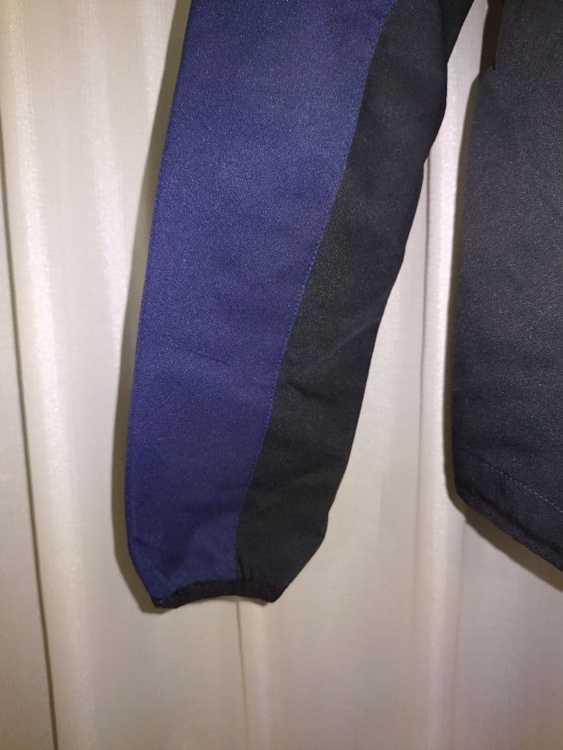 クシタニ　ウインドブレーカー　L