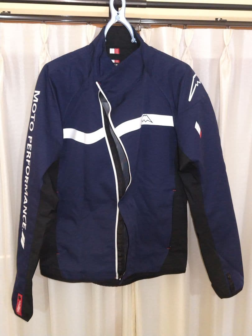 クシタニ　ウインドブレーカー　L