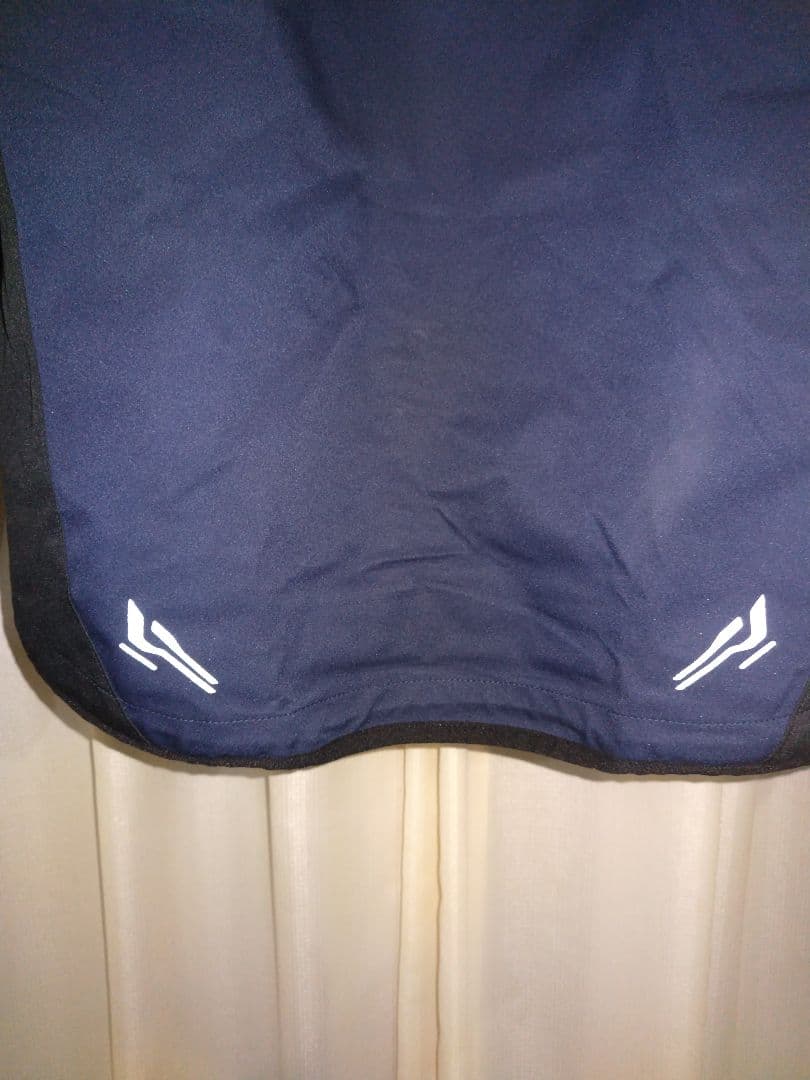 クシタニ　ウインドブレーカー　L