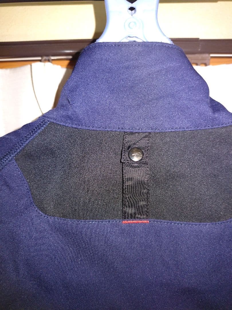 クシタニ　ウインドブレーカー　L