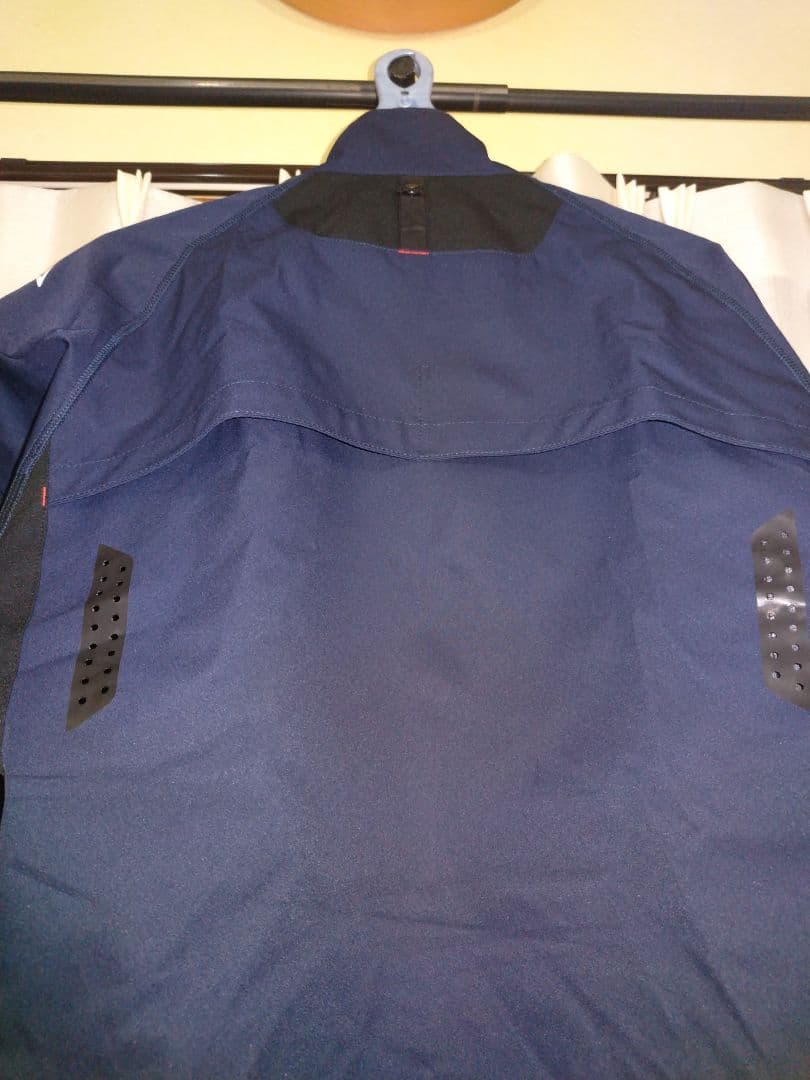 クシタニ　ウインドブレーカー　L