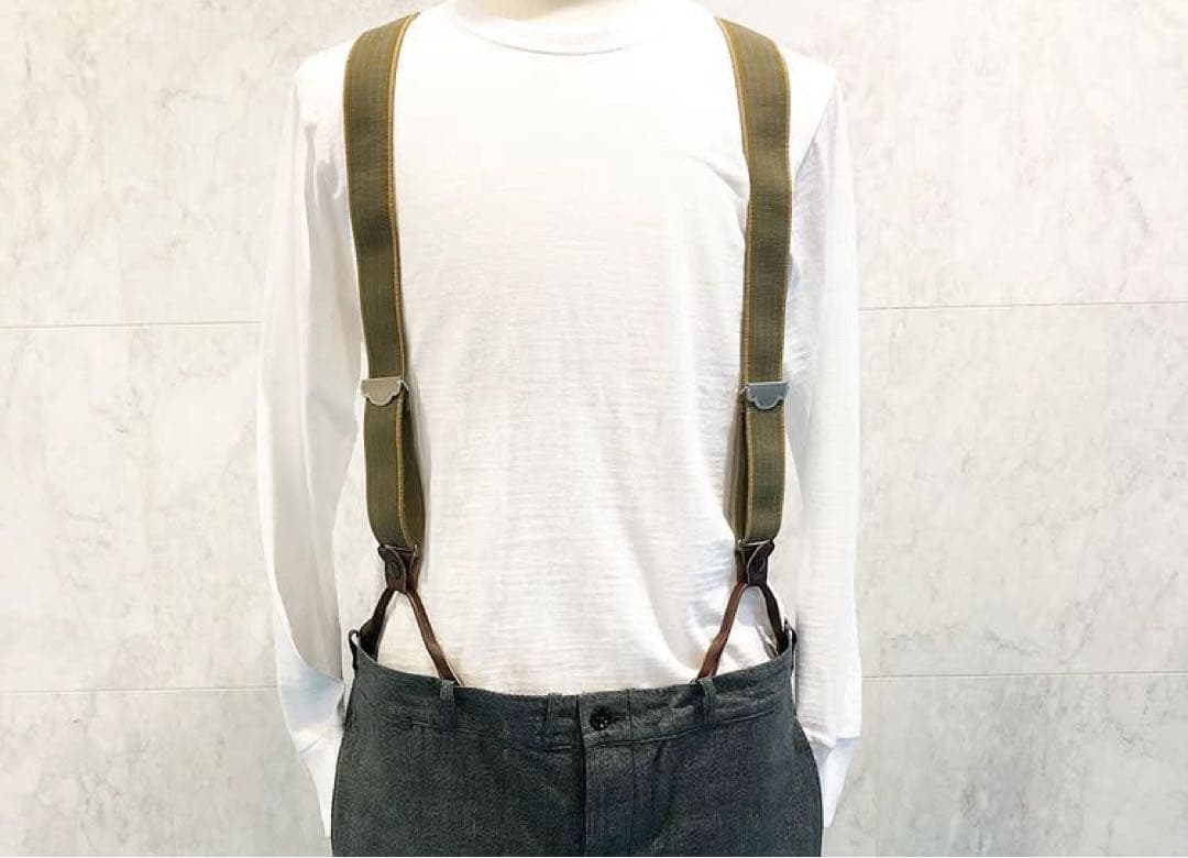 カーキと青のストライプ サスペンダー