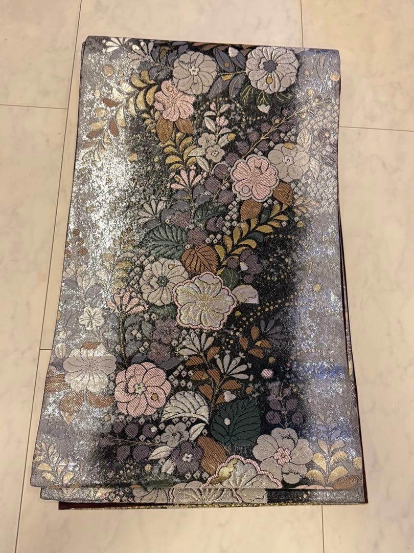 西陣織の袋帯　辻ヶ花　リバーシブル　黒　着物　　未使用品