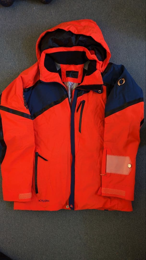 ONYONE スキーウェアセット (ジャケットL・パンツO-6)