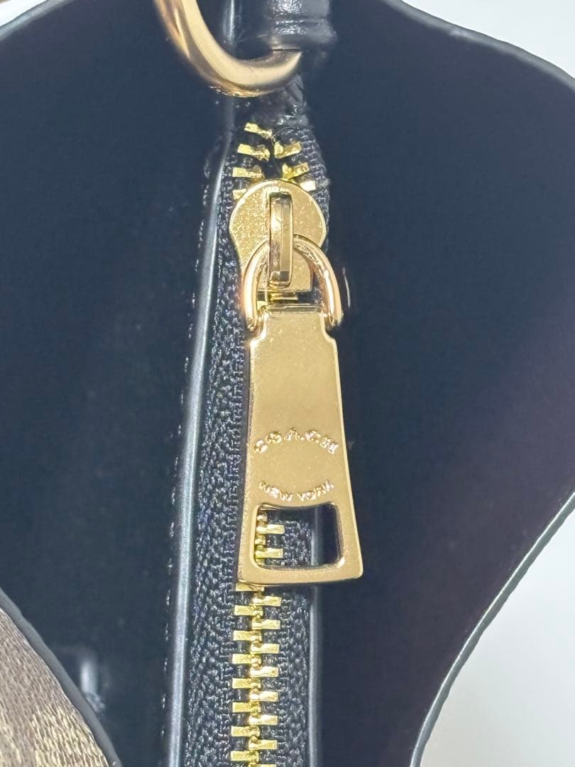 COACH コーチ モリー バケットバッグ 22 シグネチャー CA582