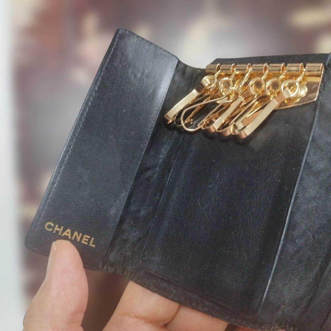 シャネルキャビアスキン　キーケース