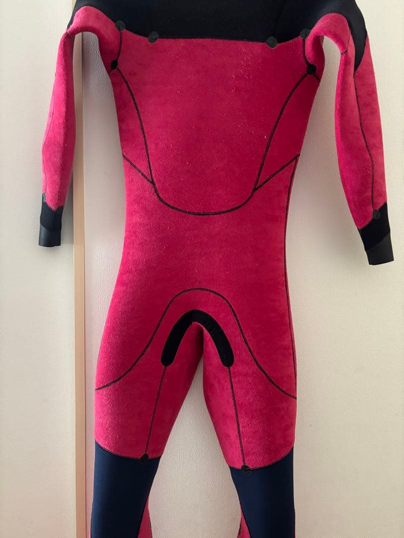 BREAKER OUT フルスーツ セミドライ　5ミリ3ミリ