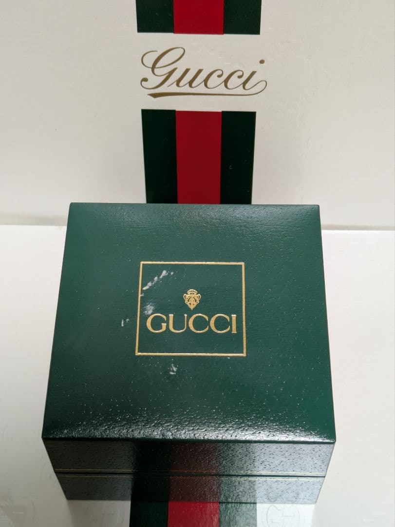 GUCCI　チェンジベゼル腕時計