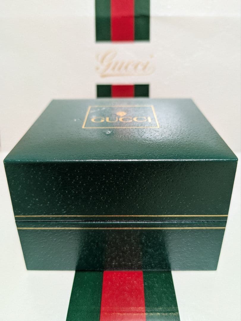 GUCCI　チェンジベゼル腕時計