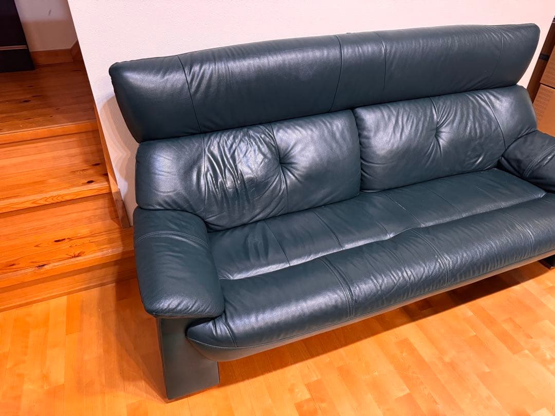 ダークグリーン レザー 2-3人掛けソファ