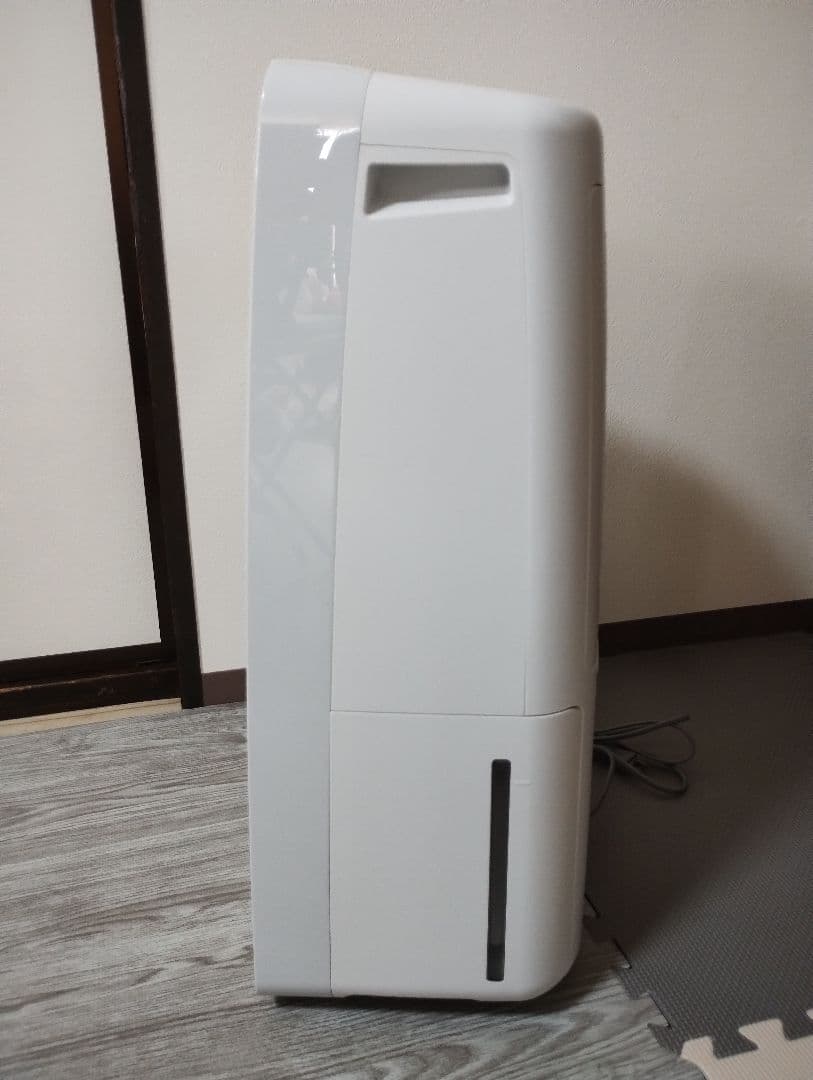 シャープ 衣類乾燥除湿機 ホワイト CV-R120