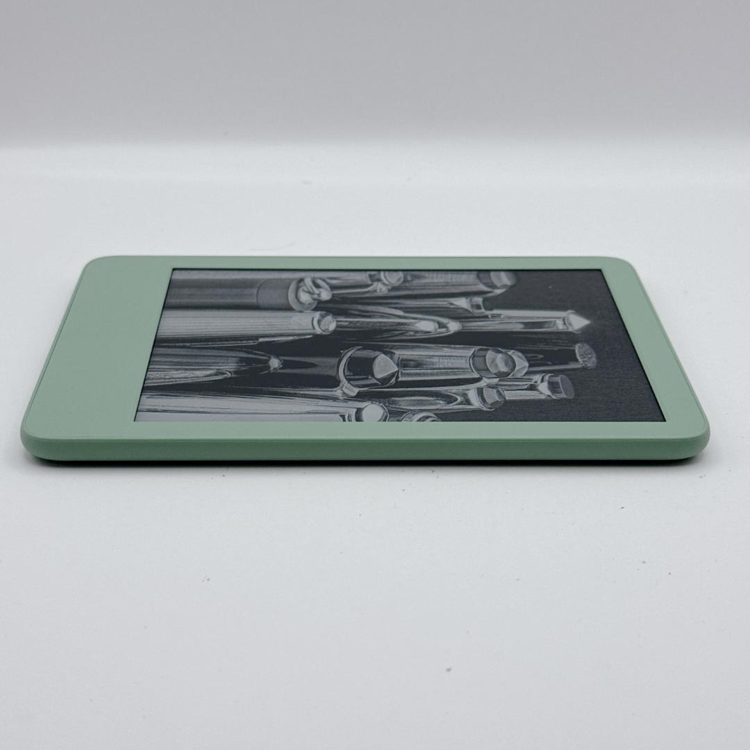 【ほぼ未使用】Amazon Kindle (第11世代) 純正カバー付 16GB