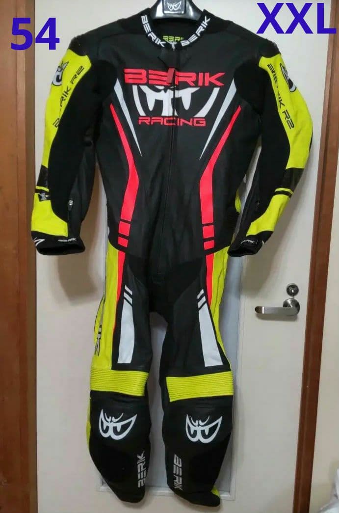 べリック(54・XXL)ハイグレードモデル牛革レーシングスーツ新品未使用
