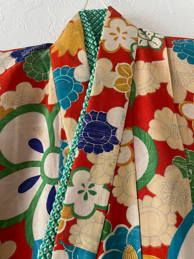 七五三　3歳　アンティークお着物セット　正絹白無地被布　髪飾り付き