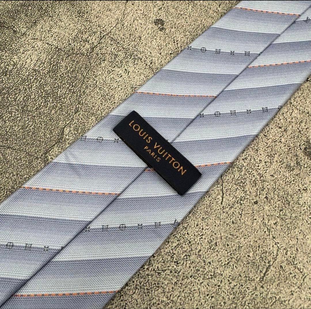 ⭐︎未使用級⭐︎ LOUIS VUITTON シルク100% レジメンタル