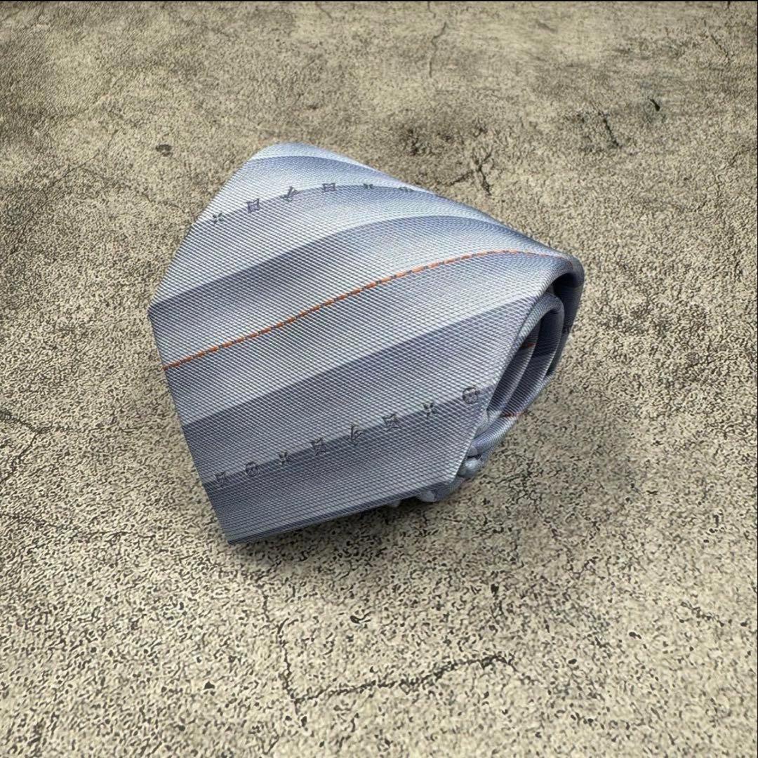 ⭐︎未使用級⭐︎ LOUIS VUITTON シルク100% レジメンタル