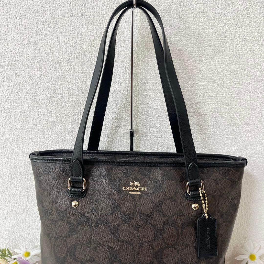 美品★COACH コーチ トートバッグ 肩掛け シグネチャー ブラウン チャーム