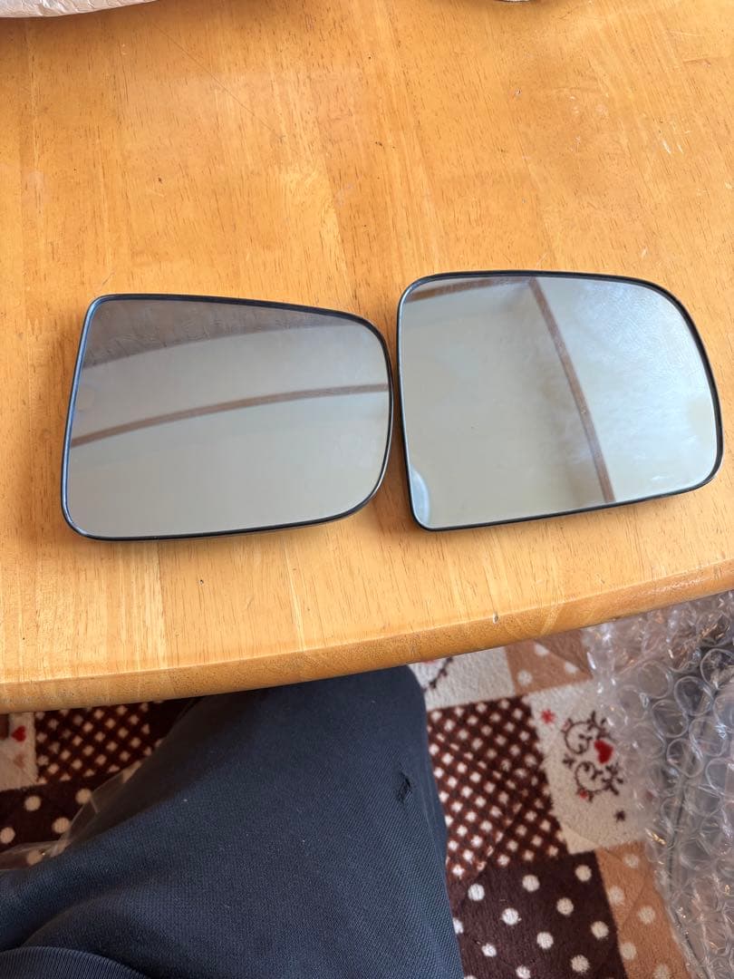 テールランプ2個セットとトリムパーツ　　タント610 値下げ中