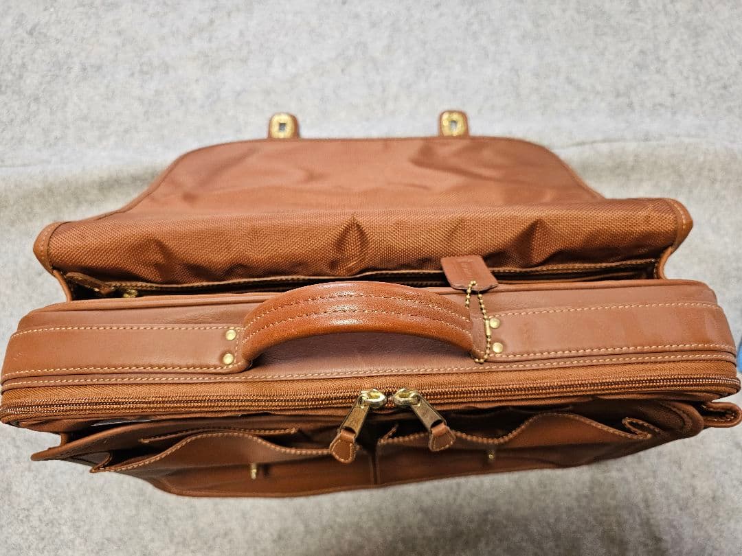 【未使用】オールドコーチ ビジネスバッグ ディプロマット ターンロック　ブラウン