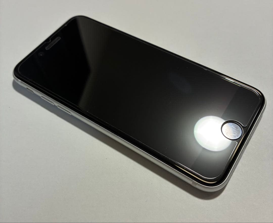 iPhone SE2 第2世代 64GB SIMフリー