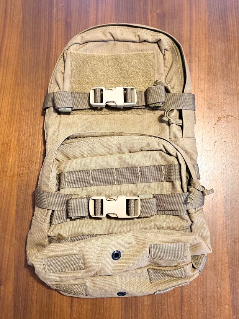 LBT実物9039モジュラーアサルトパック タンカラー