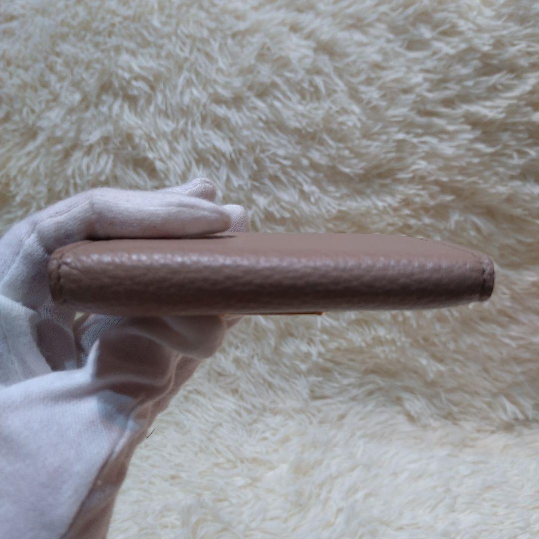 【美品】プラダ　キーケース　6連　三角ロゴプレート　レザー　ベージュ