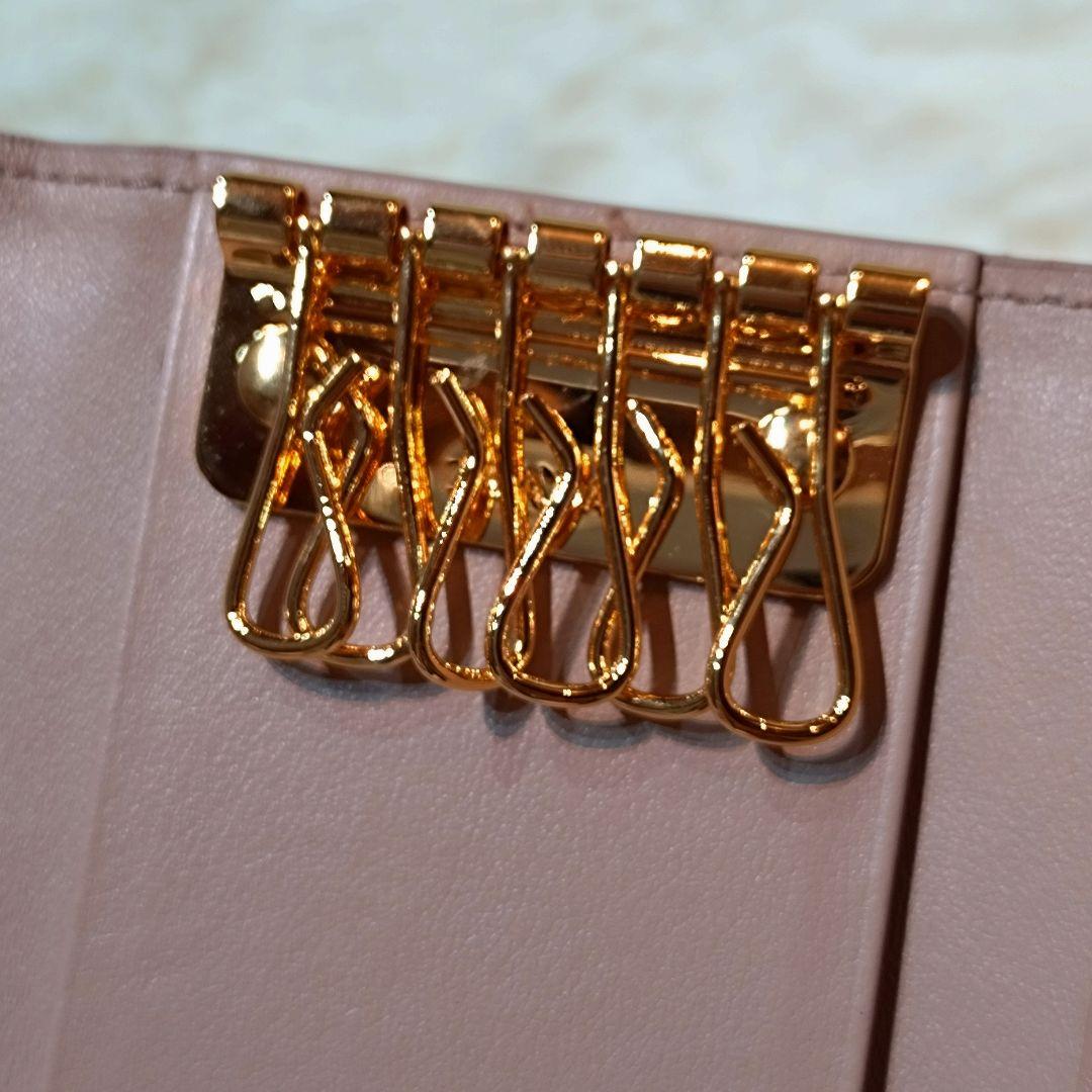 【美品】プラダ　キーケース　6連　三角ロゴプレート　レザー　ベージュ