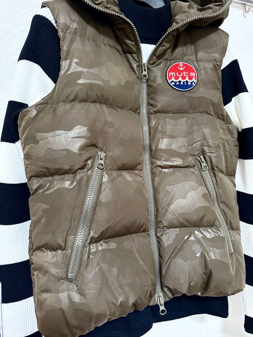 muta MARINE カモフラ　迷彩　ダウンベスト　美品　ブリーフィング