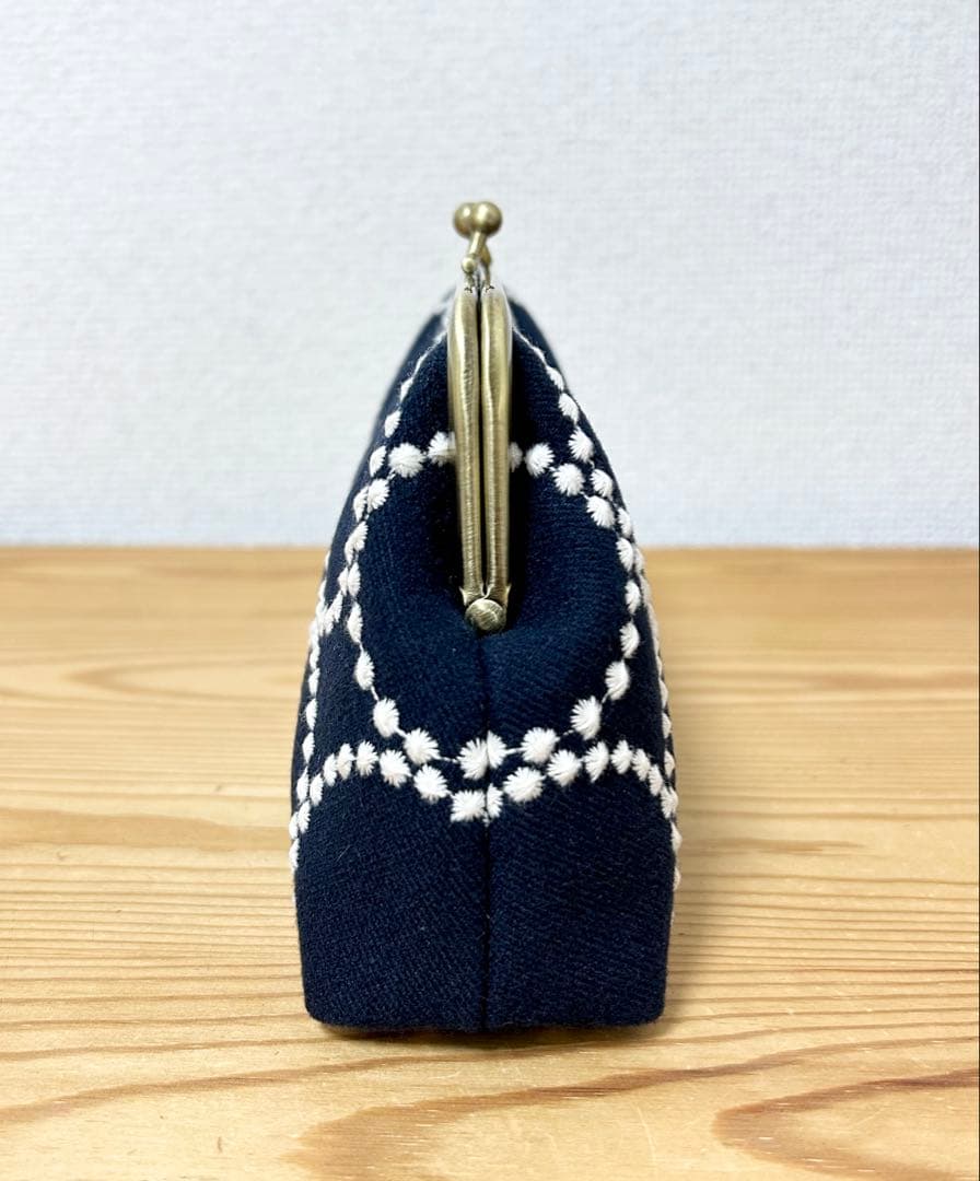 【該当者さま専用作品につきご購入不可となります】 mermaid平ポーチ／がま口