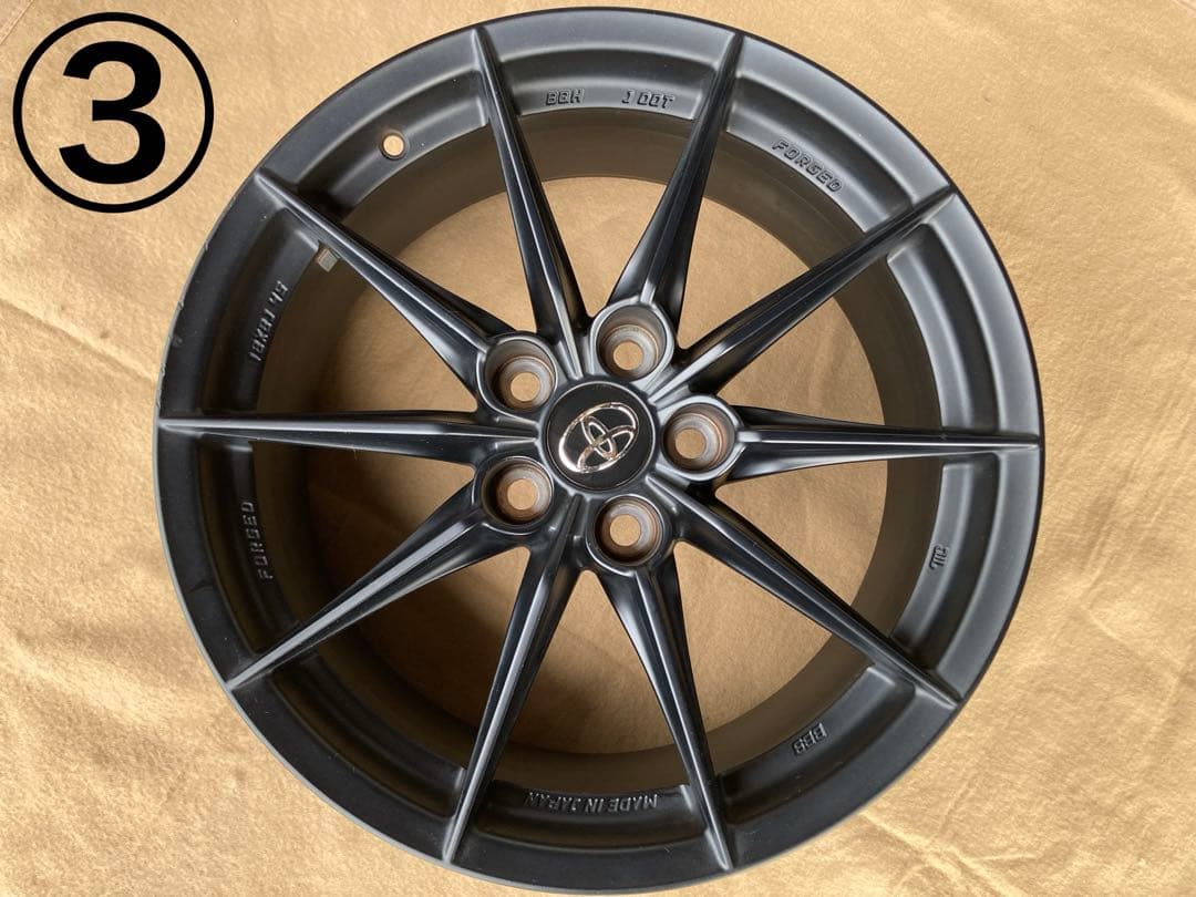 GRヤリス 1stエディション 純正ホイール 鍛造マットブラック　純正ナット付き