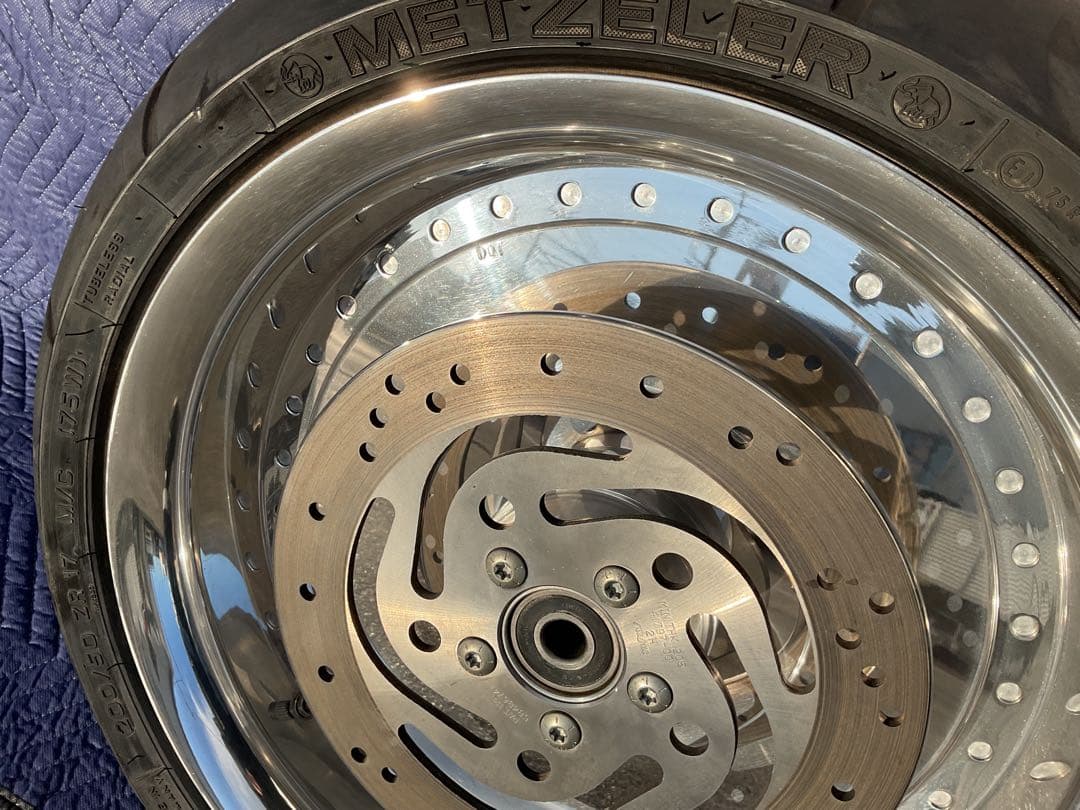 ⑤ F16 R200-17　ソフテイル　ワイドタイヤ　ホイール　ハーレー　後