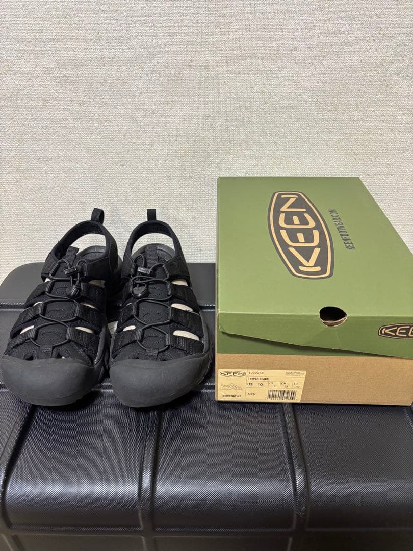 期間限定値下げ KEEN ニューポートH2 28センチ ブラック 黒