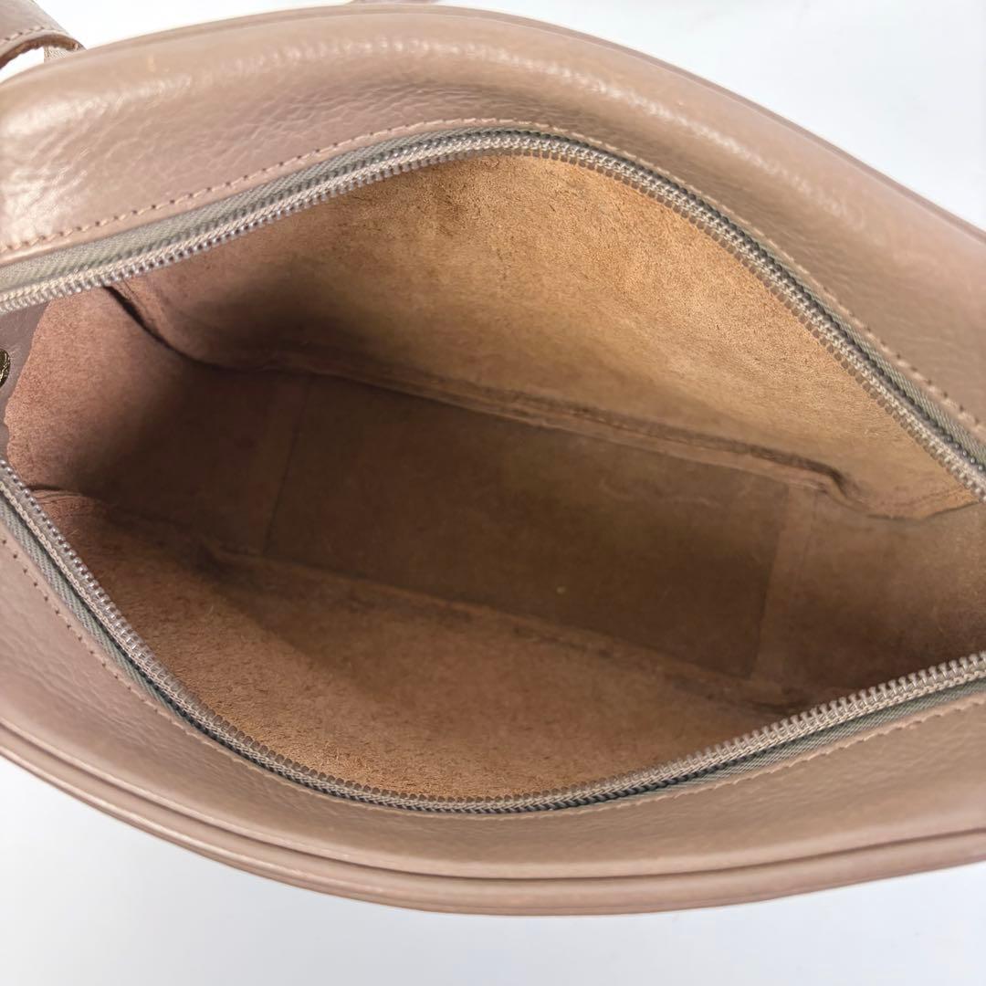 【現行モデル】イルビゾンテ　デカロゴ　クロスボディ　ショルダー付き　タッセル