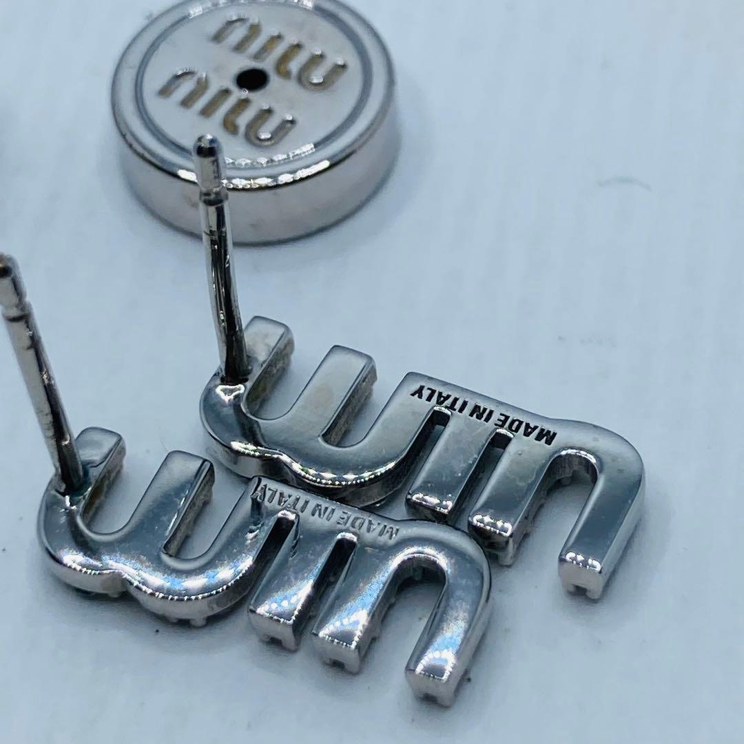 極美品✨ miumiu ミュウミュウ ピアス 両耳 ストーン シルバー