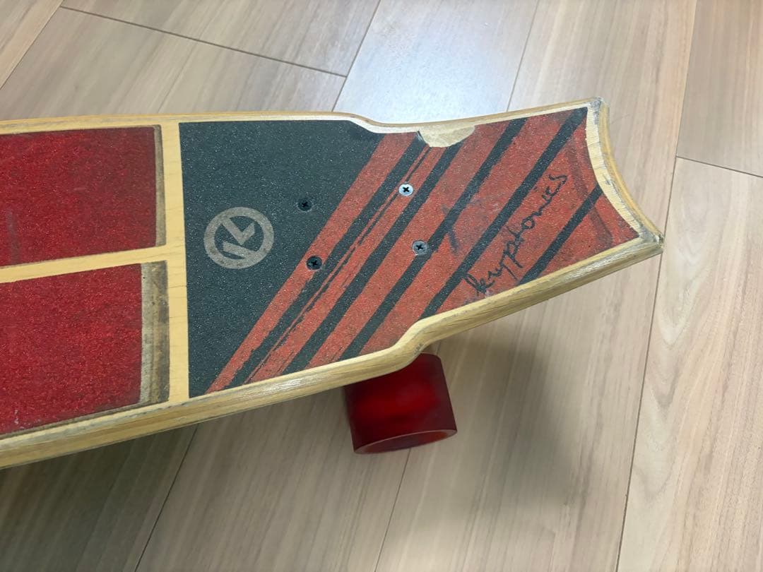 ★送料無料★お洒落　クリプトニクス　サーフスケートボード　陸トレ